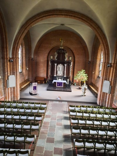 Kirchenschiff von der Orgelempore